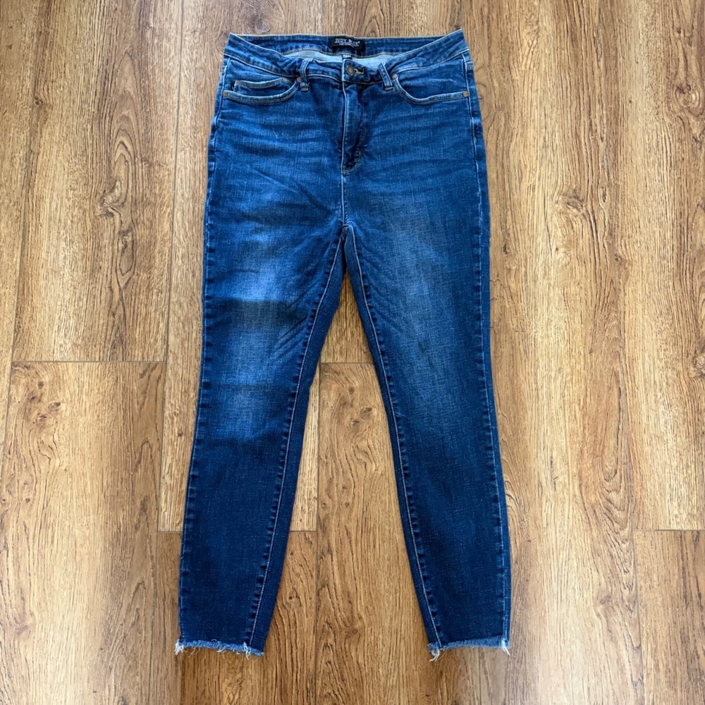 Judy Blue Dark Wash Skinny Jeans